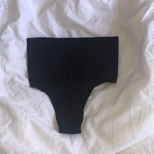 SKIMS Core Control Thong